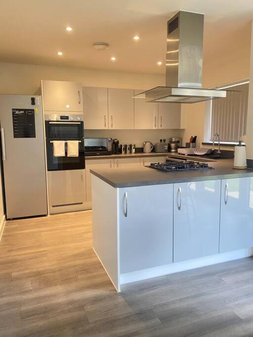 4-Room Detached Furnished Home With Parking Leicester Kültér fotó