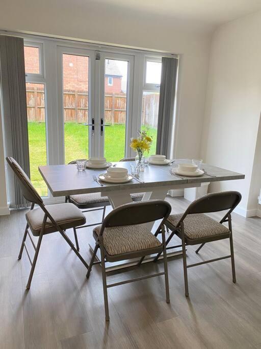 4-Room Detached Furnished Home With Parking Leicester Kültér fotó